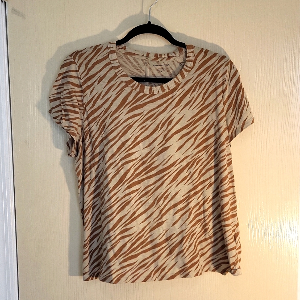 Banana Republic Slub Orange Zebra Shirt, XL